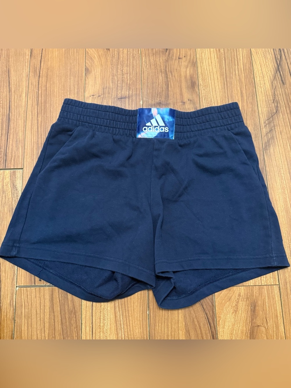 Adidas Shorts size MEDIUM
